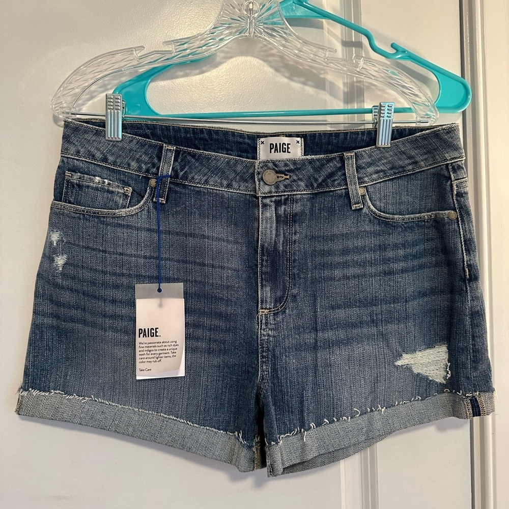 Paige shorts NWT size 31